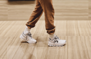 Lopen op wolkenmonsters > Lopen op zonlicht