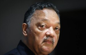 Dominee Jesse Jackson werd in het ziekenhuis opgenomen, onder observatie wegens PSP-aandoening