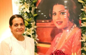 Familie en vrienden nemen afscheid van Sulakshana Pandit