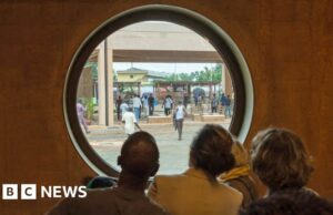 Het Museum voor West-Afrikaanse Kunst (Mowaa) en het Benin Bronzes-geschil in Nigeria