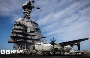 Een Amerikaanse vliegdekschipgroep arriveert in de buurt van Latijns-Amerika