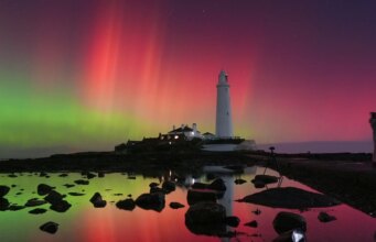‘Extreme’ zonnestorm uit de zon veroorzaakt vanavond een BLACKOUT-waarschuwing en zeldzaam noorderlicht boven Groot-Brittannië